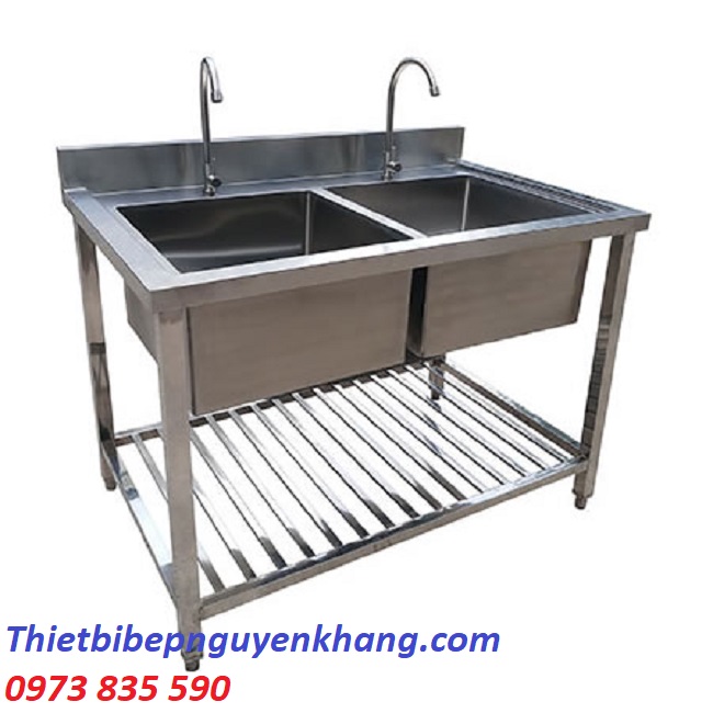 Chau rua doi inox cong nghiep co ke duoi